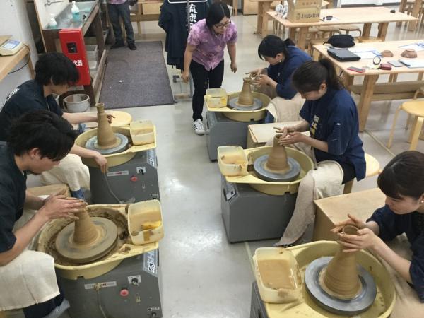 殆どのスタッフが未経験からのスタートです。