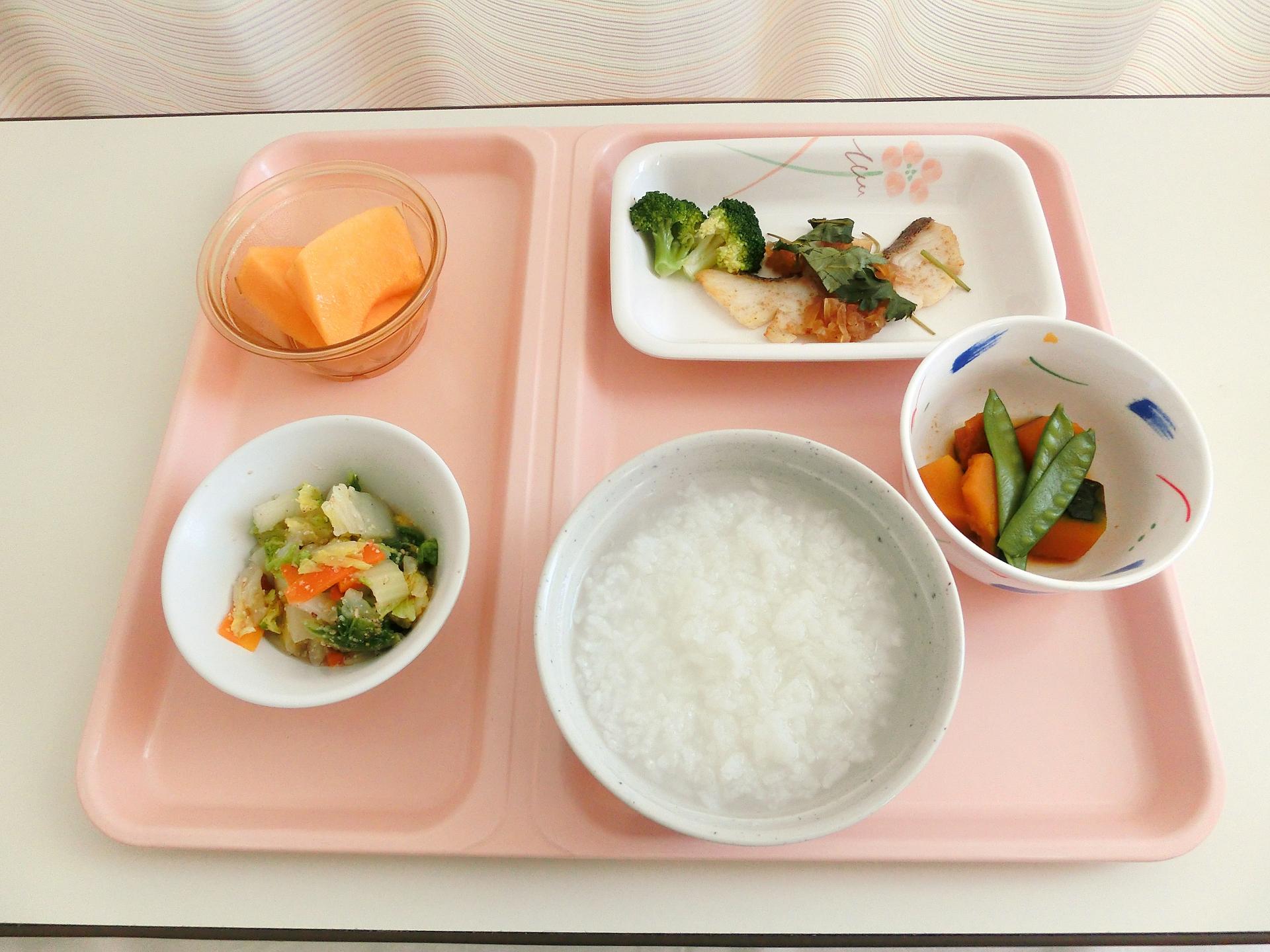 病院食の一番の目的は、健康回復のお手伝いです。