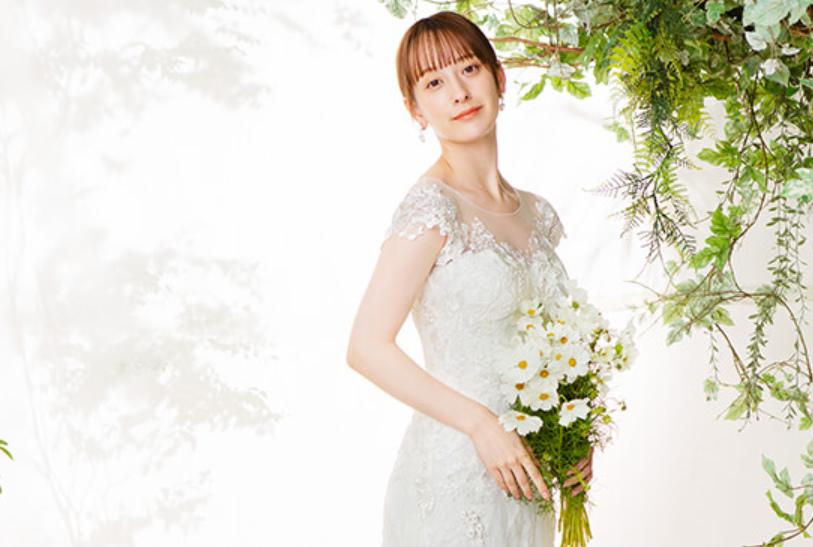 世界中のドレスを取り扱っております。