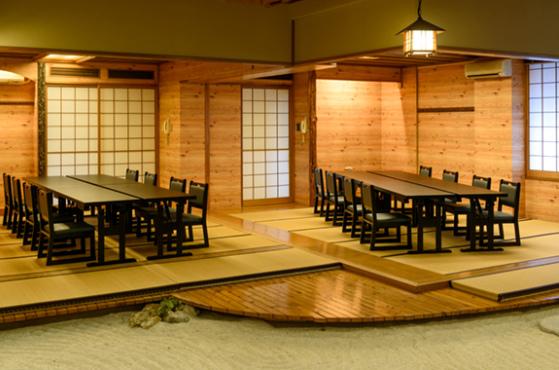 シアター席や個室など様々な会場がございます。