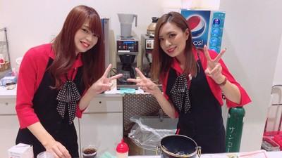 可愛い制服で気分も楽しく働けます♪