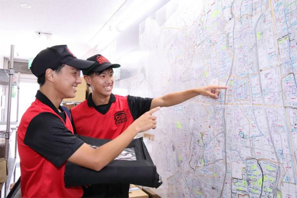 バイクの乗り方から道案内まで丁寧に教えるので安心！