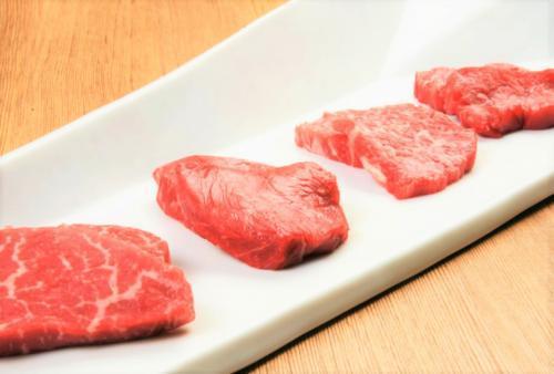 月に一度焼肉まかないがあります。勉強になるし、なにより...うまいー！