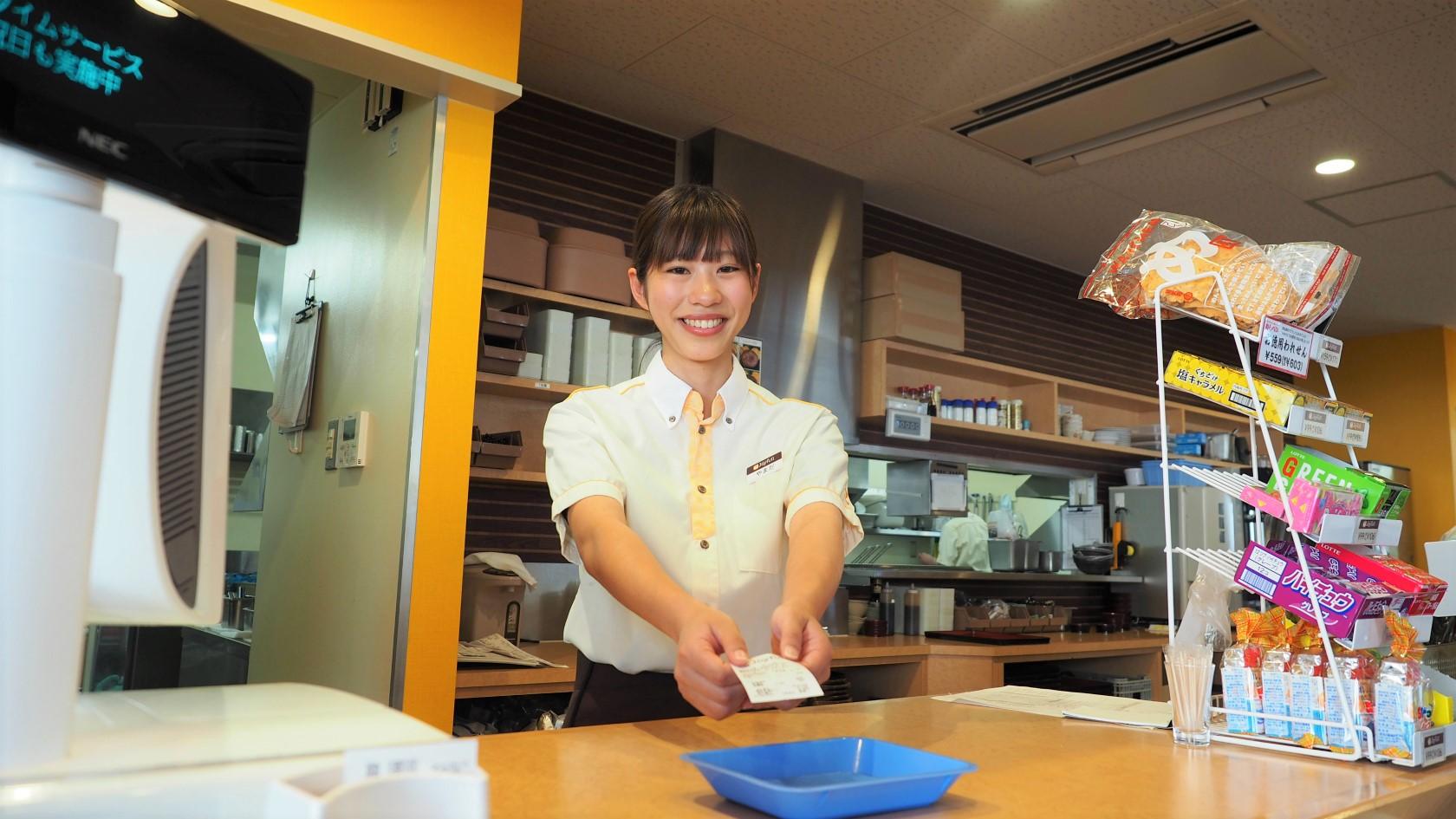 接客を通して色んなマナーも学べます。