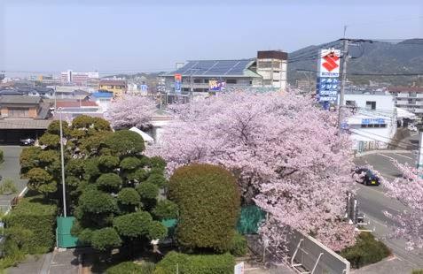 土日祝お休みでプライベートも充実です♪