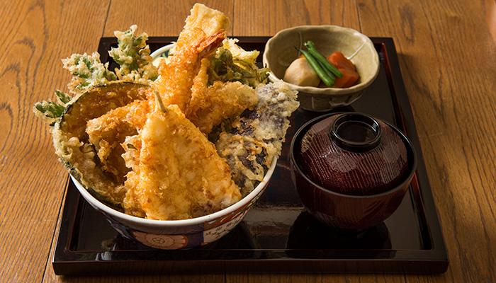 手作りが基本。あなたの経験を存分に活かせます