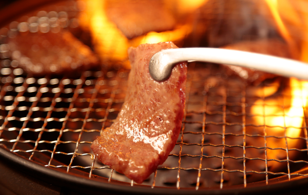 焼肉 すき焼き 純 天神警固店の求人情報 ホール キッチン アルバイト お祝い金 福岡 中央区 スマホde求人 九州版 九州沖縄限定の求人情報サイト